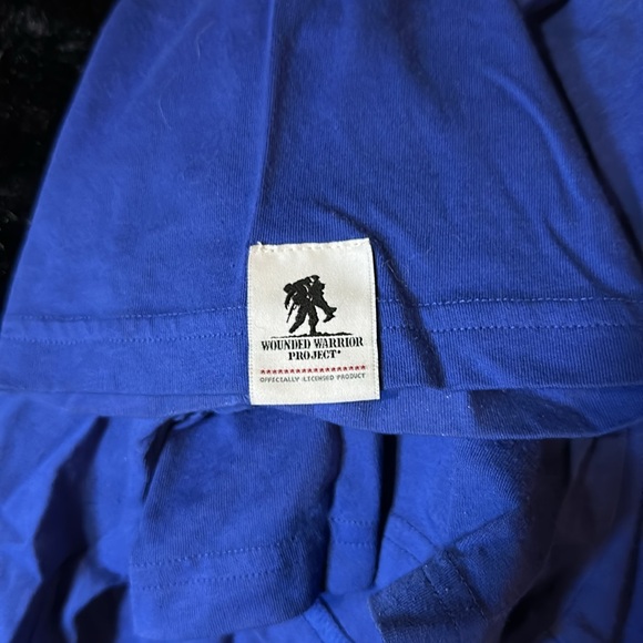Mrs Under Armor Wounded Warrior’s Project shirt size large - Picture 5 of 5